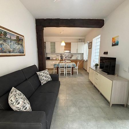 Casa Adriana Διαμέρισμα Ριοματζόρε Εξωτερικό φωτογραφία