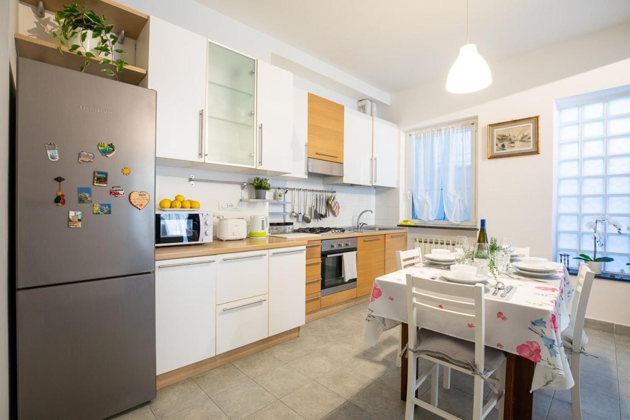 Casa Adriana Διαμέρισμα Ριοματζόρε Εξωτερικό φωτογραφία